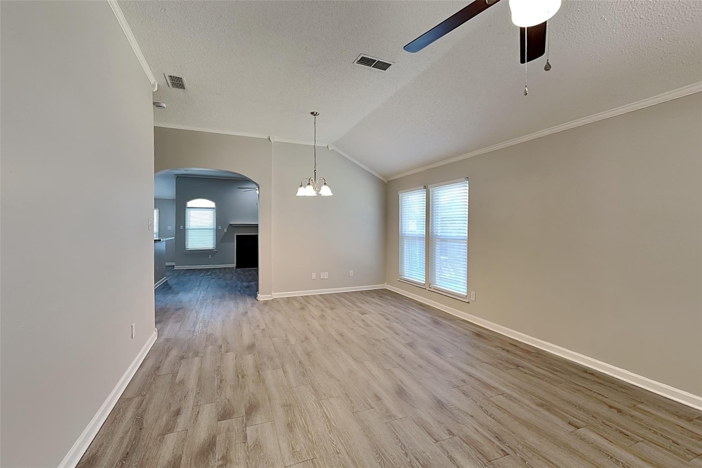 5932 Hillview Drive - Photo 2