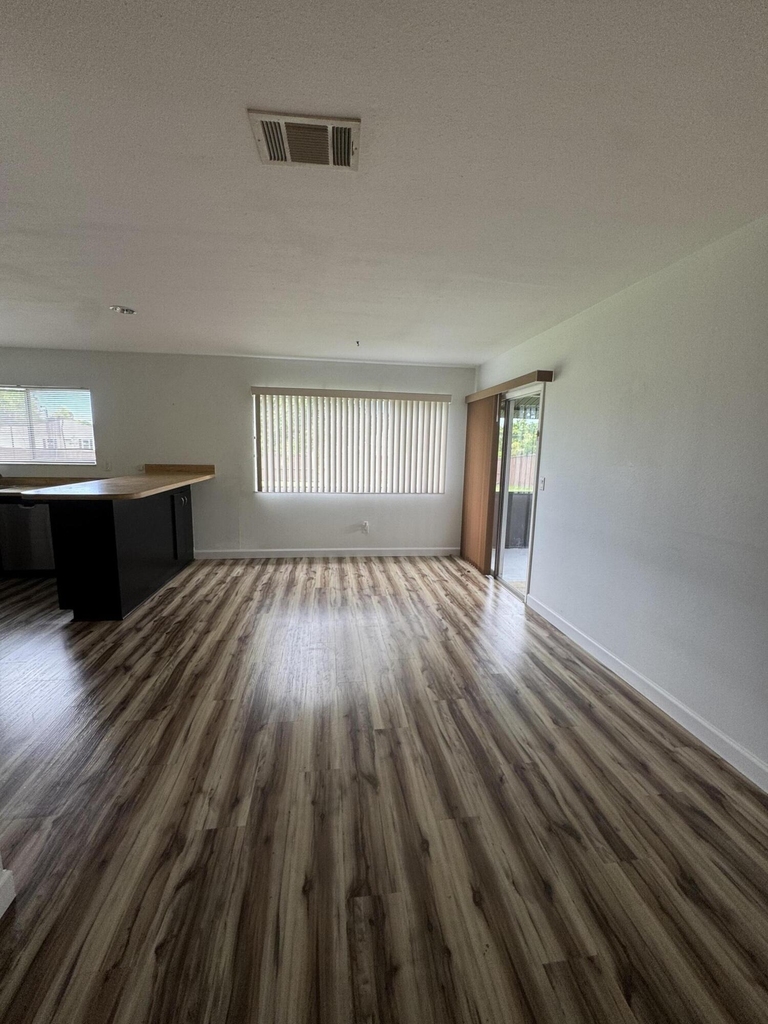 282 Sw Bridgeport Drive - Photo 6