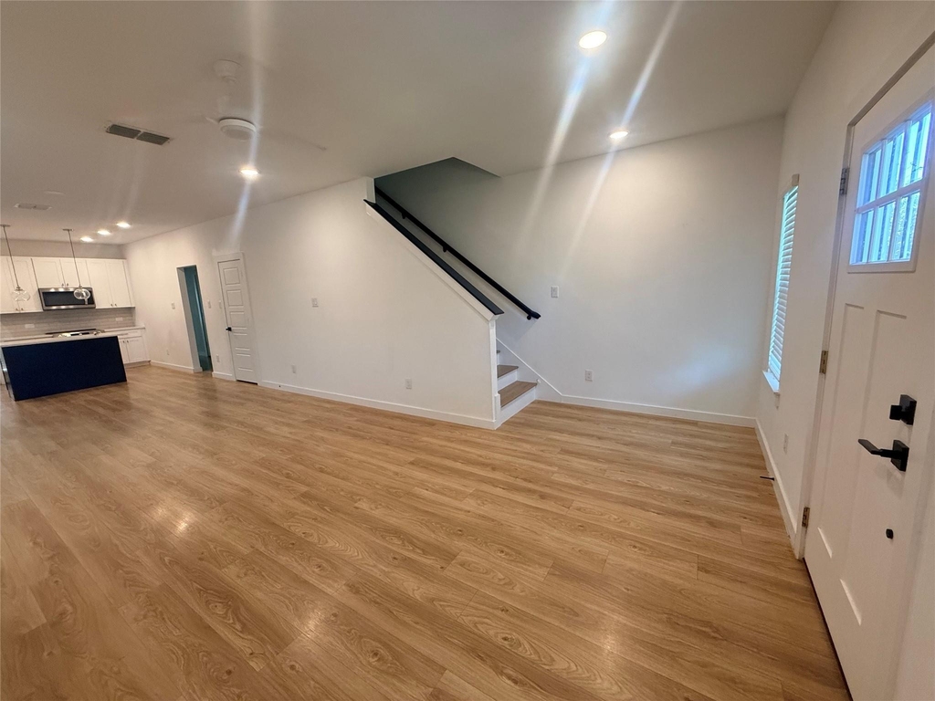 309 W Cedar Street - Photo 6