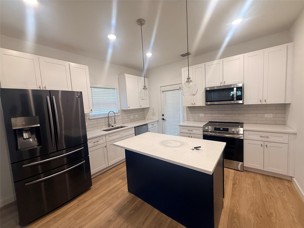 309 W Cedar Street - Photo 1