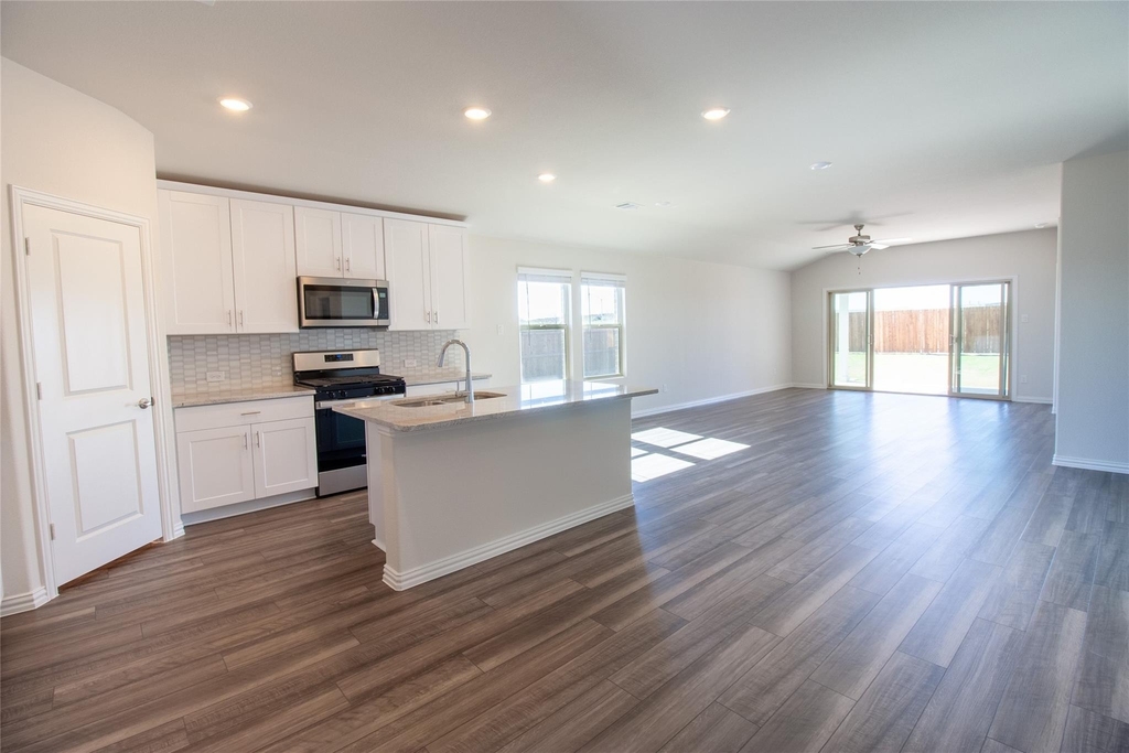 10501 Tuxinaw Trail - Photo 2