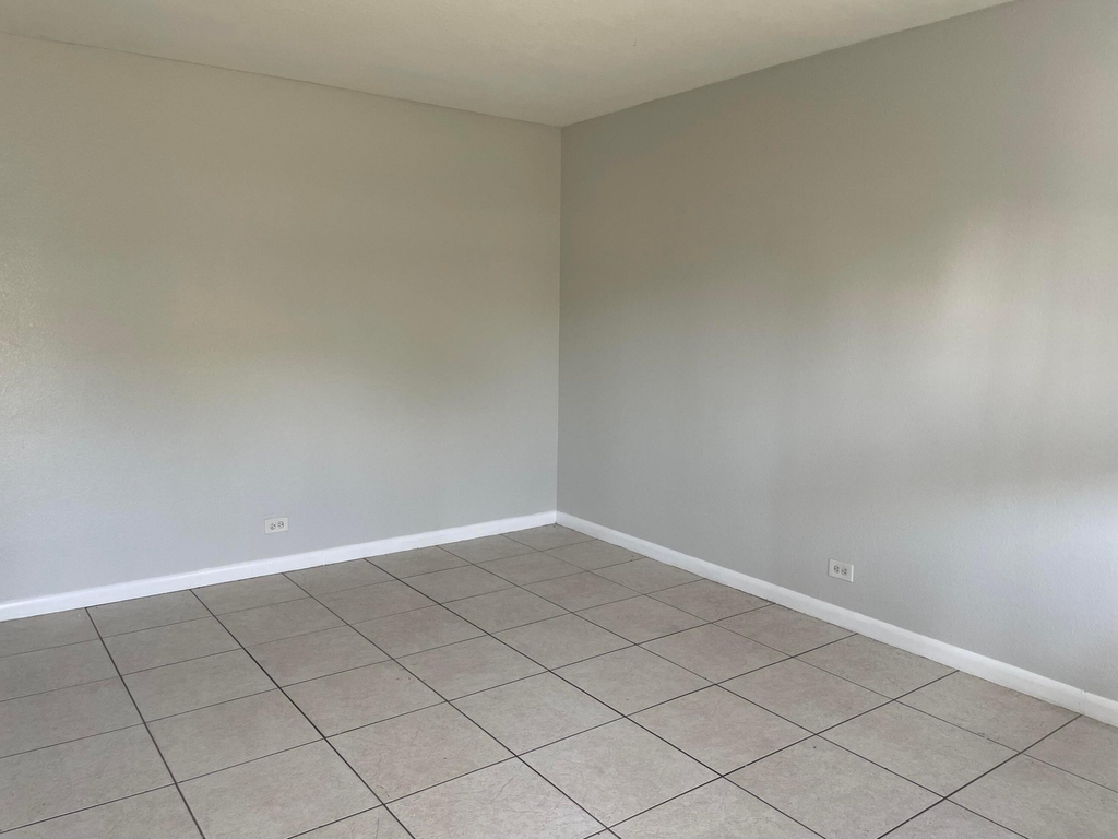 3300 Broadway Avenue - Photo 1