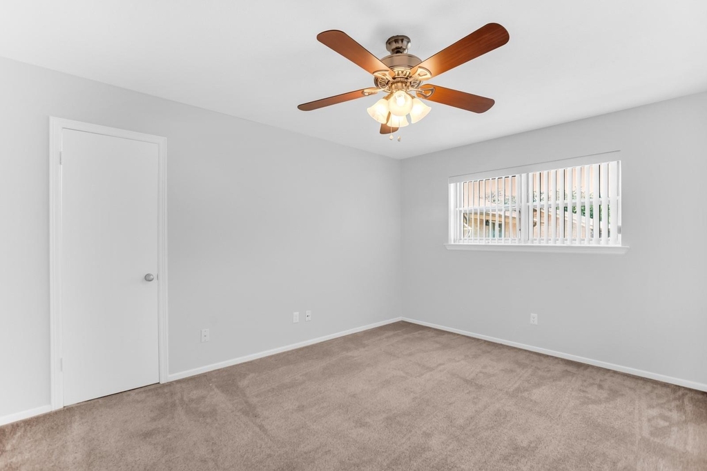 11332 Park Central Place - Photo 7