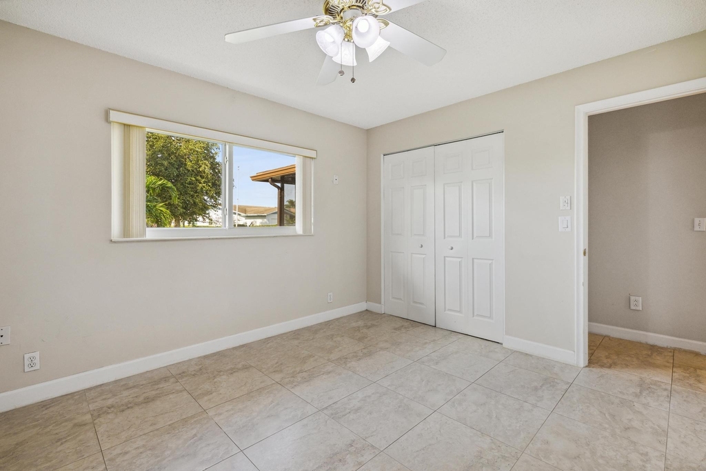 13654 Whippet Way W - Photo 18