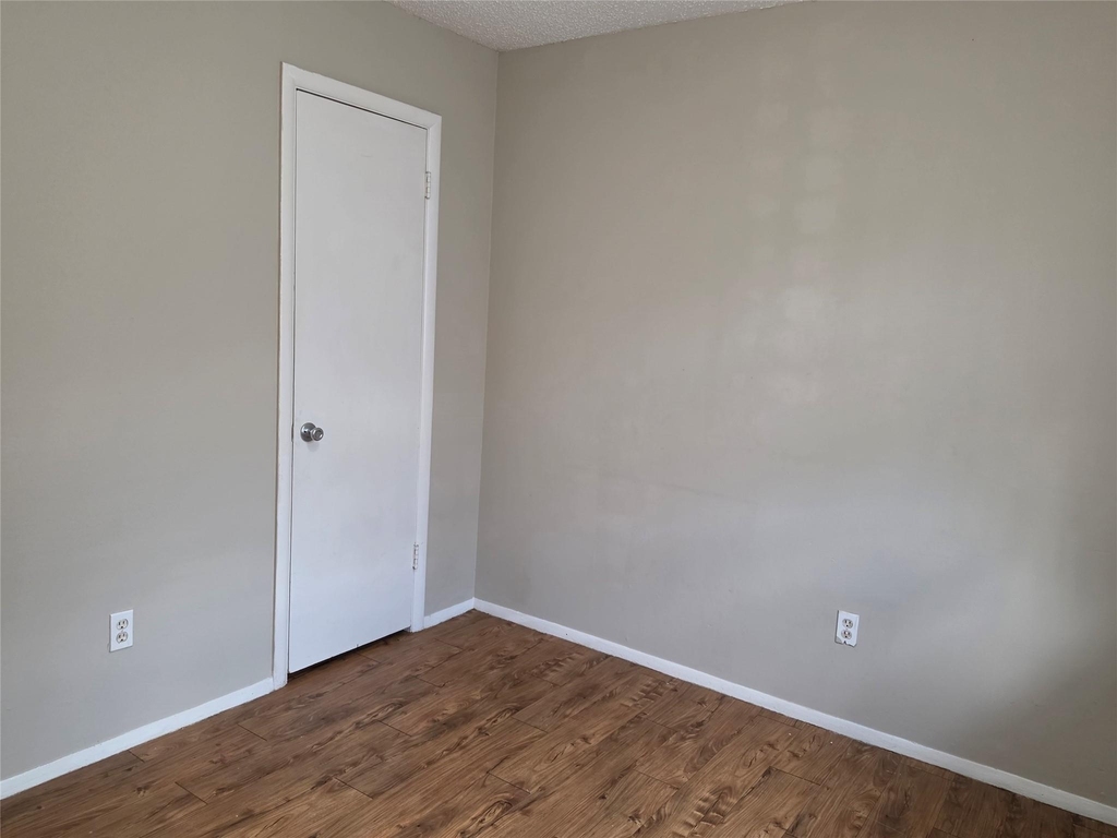 2909 S 27th Street - Photo 5