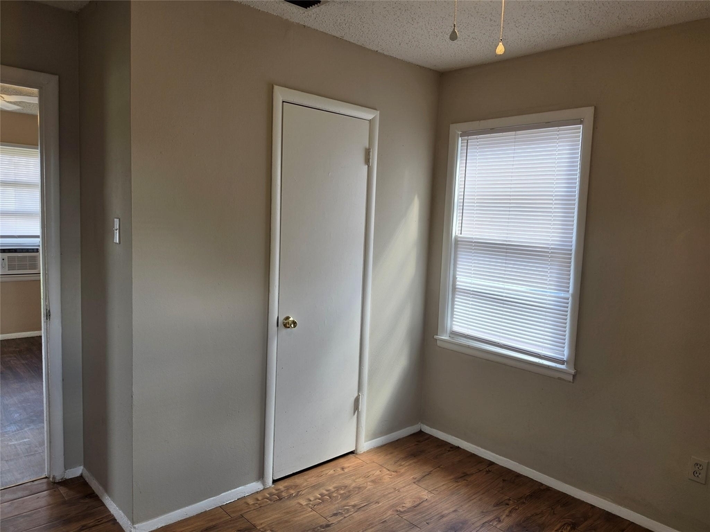 2909 S 27th Street - Photo 6