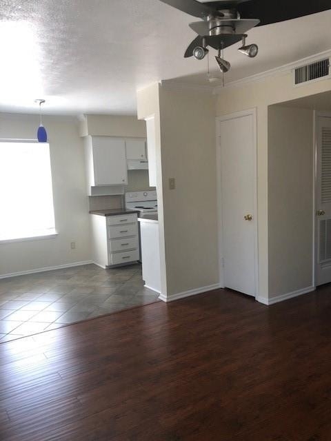3812 E Washburn Avenue - Photo 6