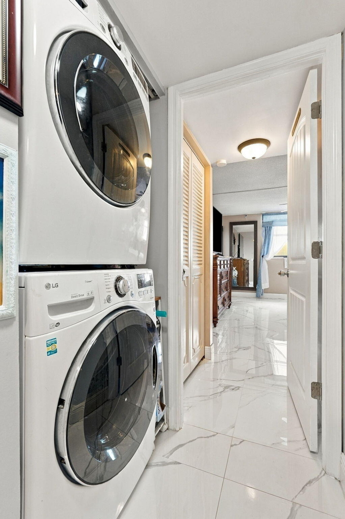 145 S Ocean Avenue - Photo 8