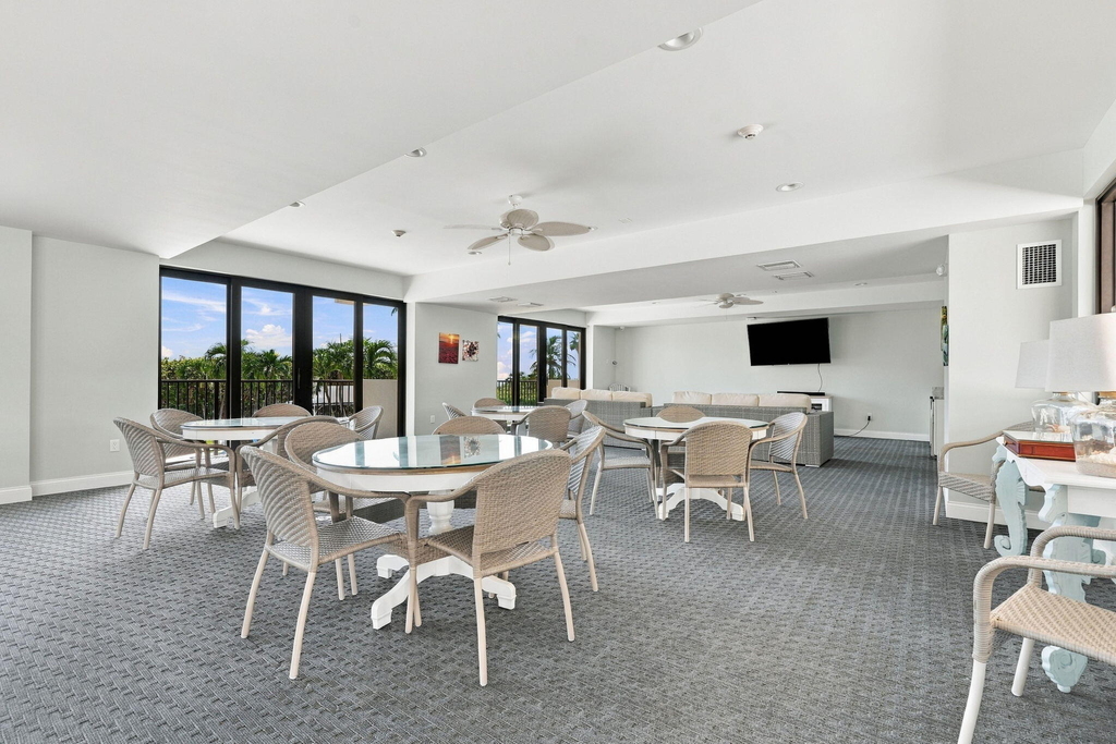 145 S Ocean Avenue - Photo 31
