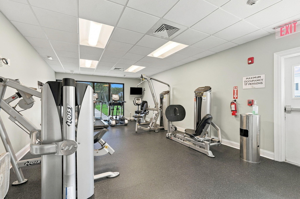145 S Ocean Avenue - Photo 32