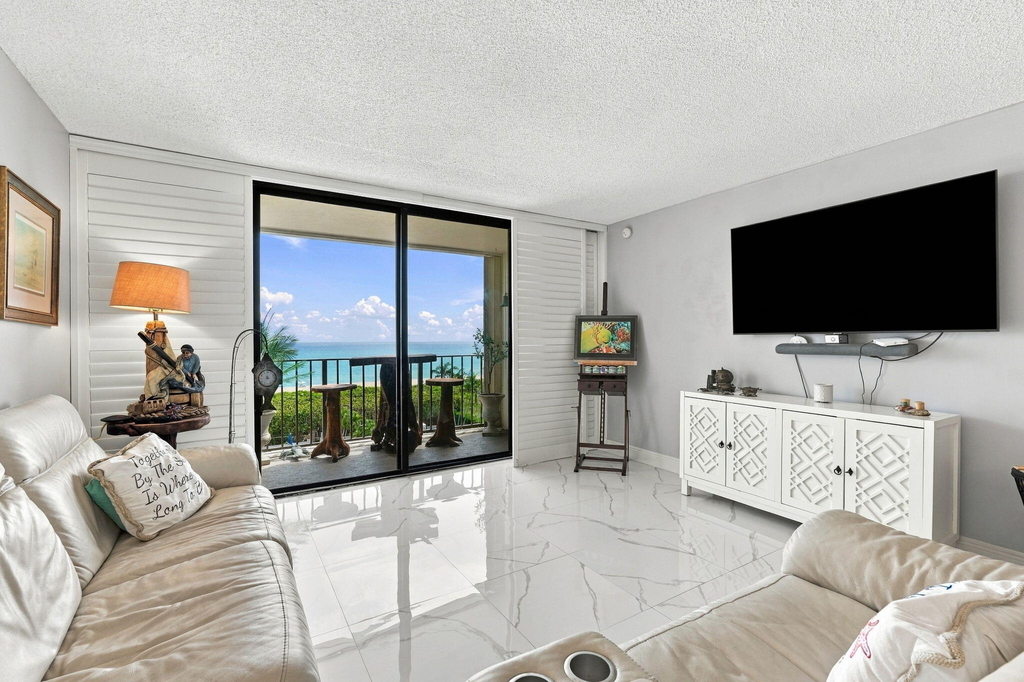 145 S Ocean Avenue - Photo 2