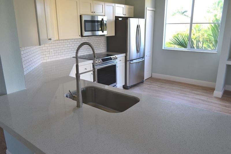 11012 Legacy Drive - Photo 4