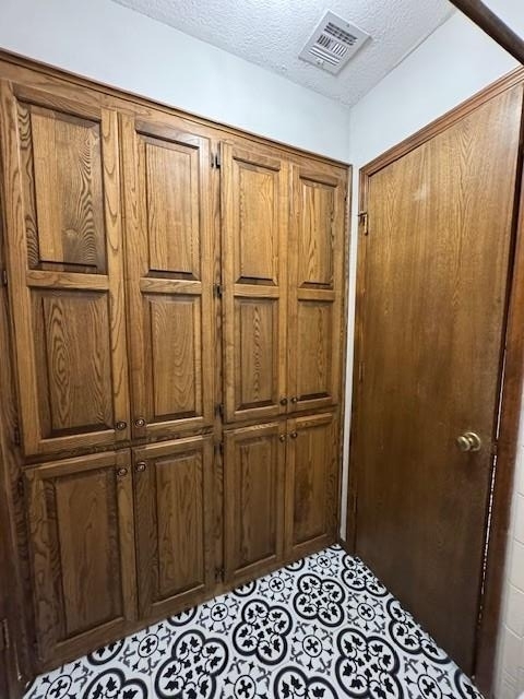 2913 Village Circle - Photo 23