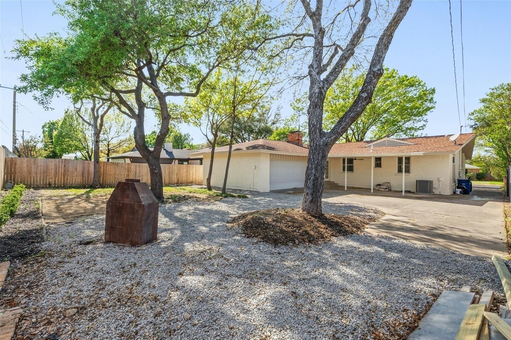 8570 Sweetwood Drive - Photo 27