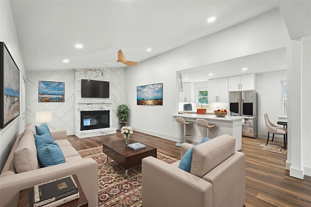 8570 Sweetwood Drive - Photo 5