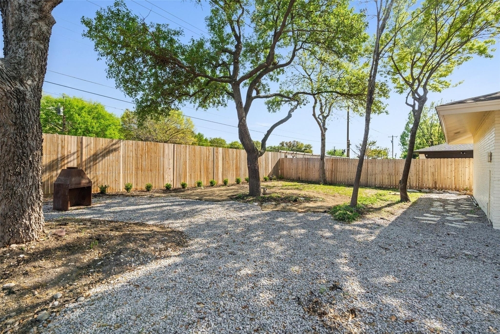 8570 Sweetwood Drive - Photo 26