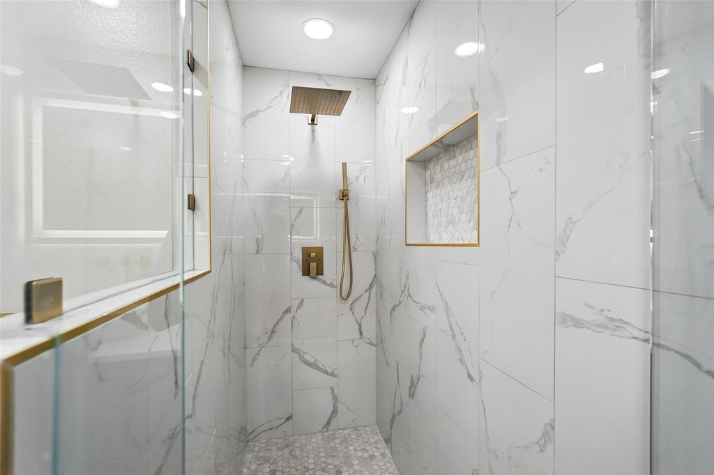 8570 Sweetwood Drive - Photo 17
