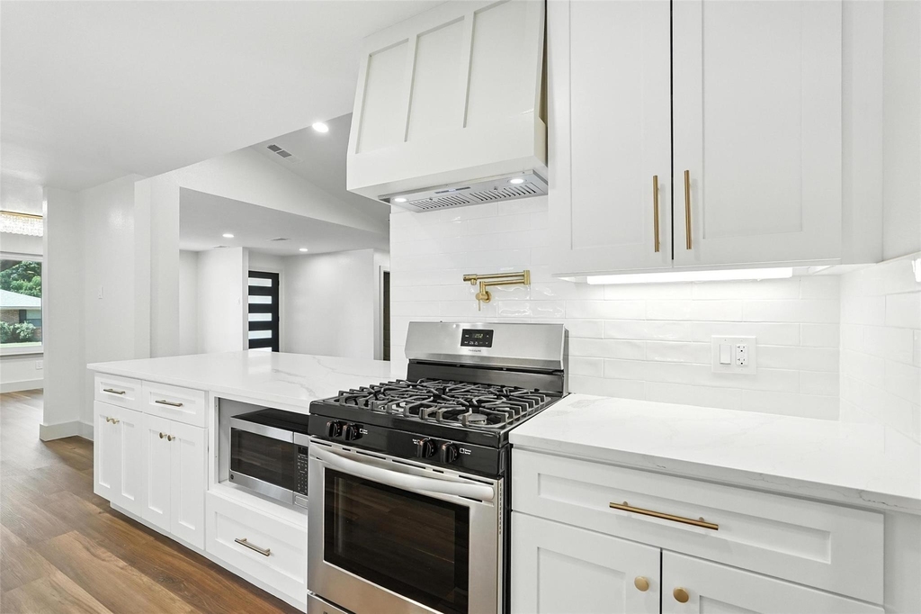 8570 Sweetwood Drive - Photo 10