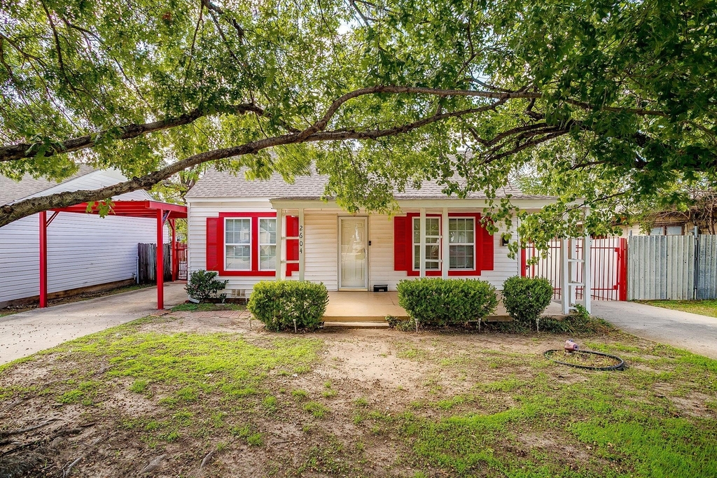 2604 Wayside Avenue - Photo 0