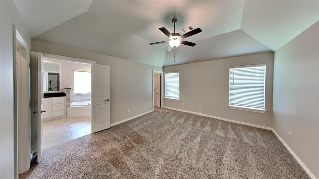 18801 Grove Parkway - Photo 6