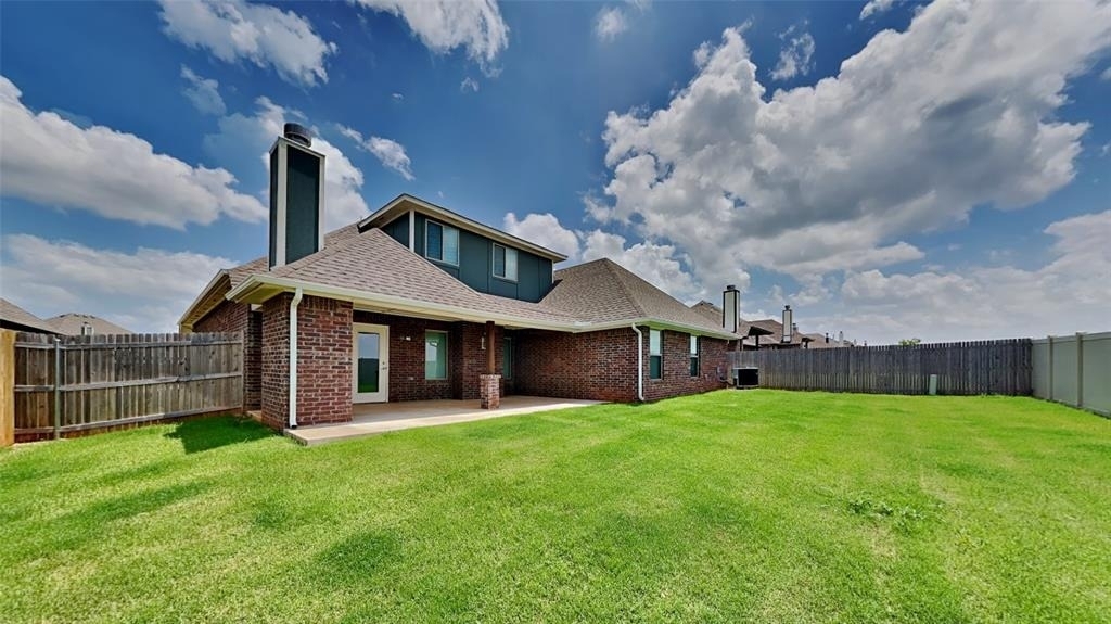 18801 Grove Parkway - Photo 21