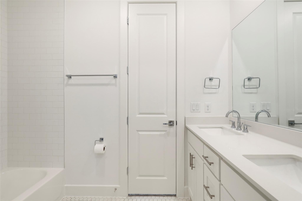 160 W Canty Street - Photo 15