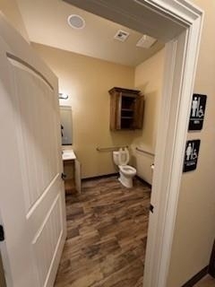 7015 W Hefner Road - Photo 10