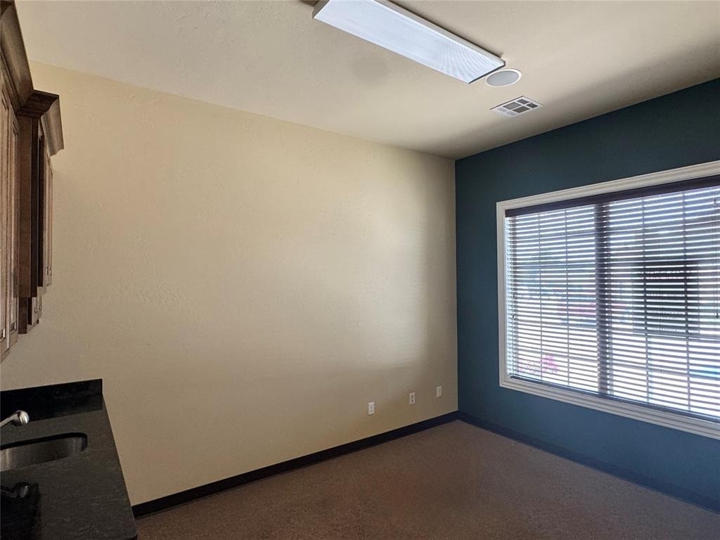 7015 W Hefner Road - Photo 8