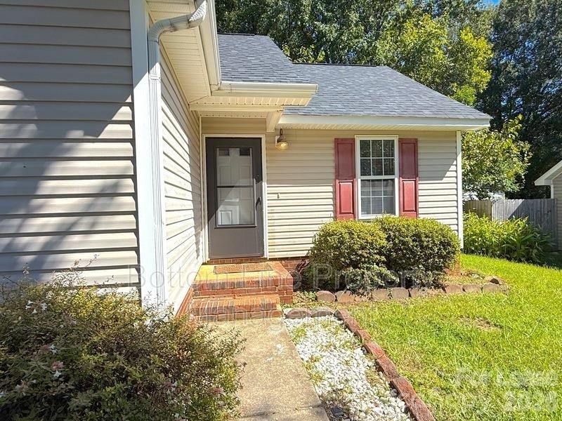 5441 Realtree Lane - Photo 0