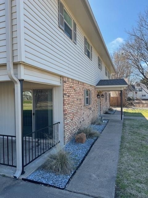 1003 S Houston Street - Photo 5