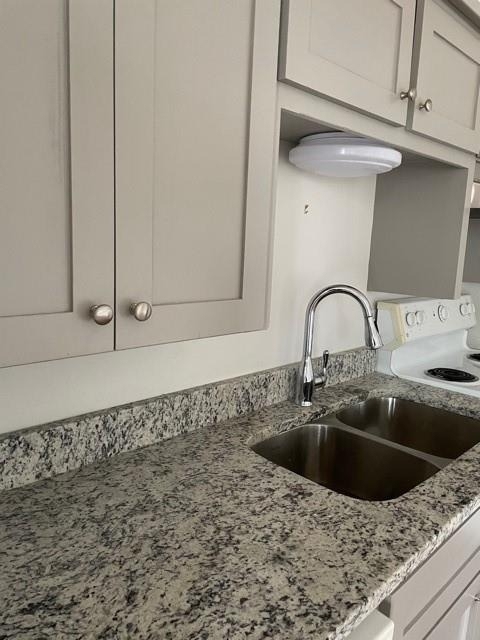 1003 S Houston Street - Photo 0