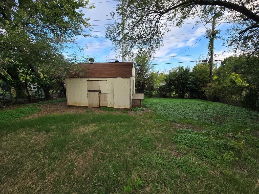 1311 E Inwood Drive - Photo 12