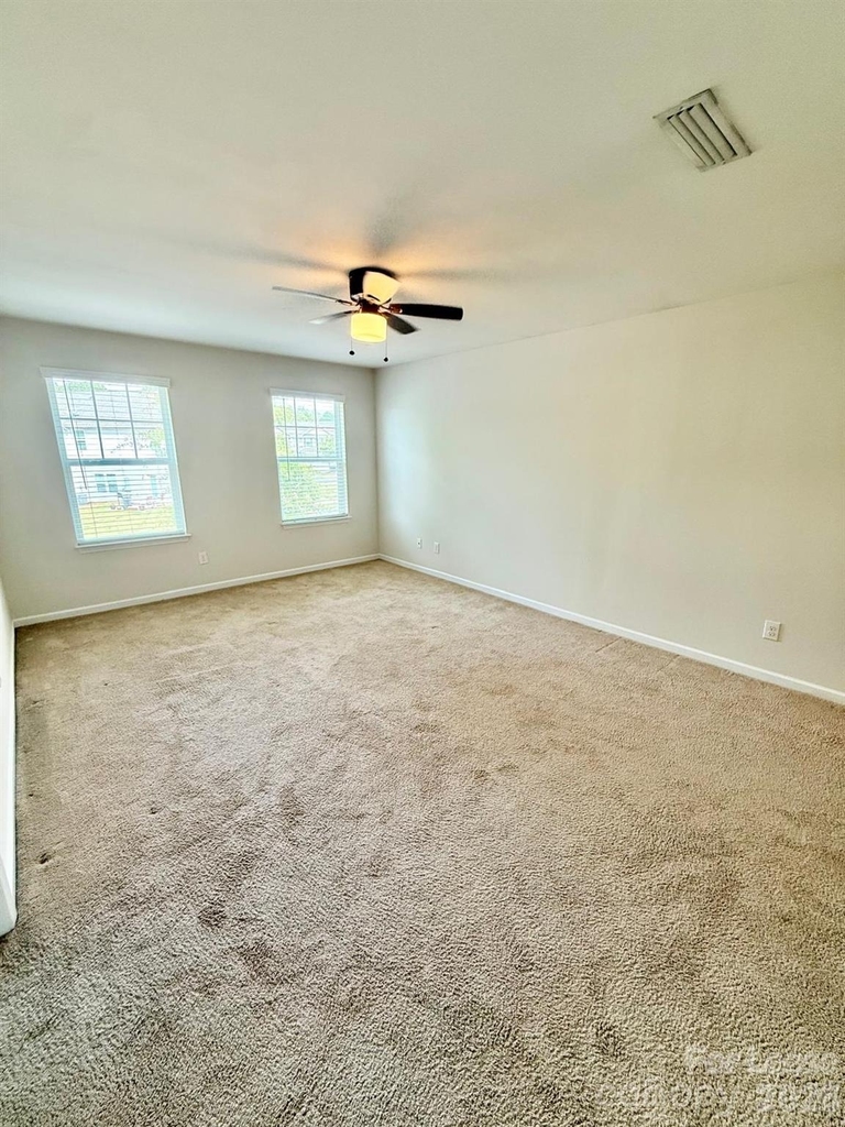 615 Samet Street - Photo 19