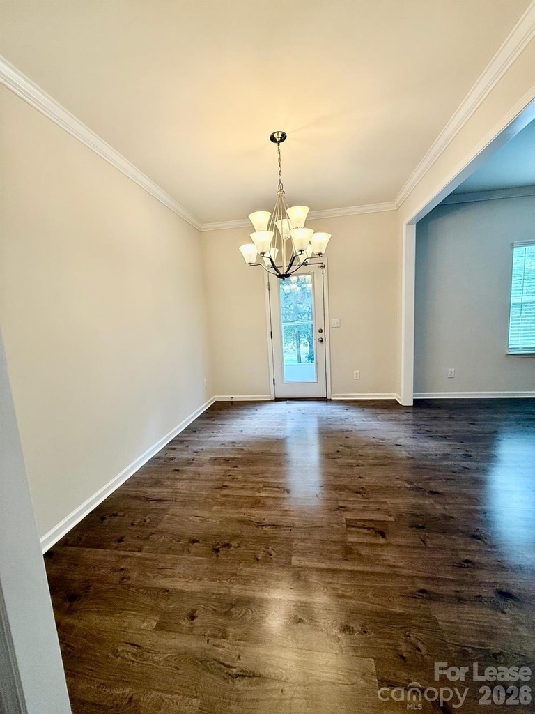 615 Samet Street - Photo 10