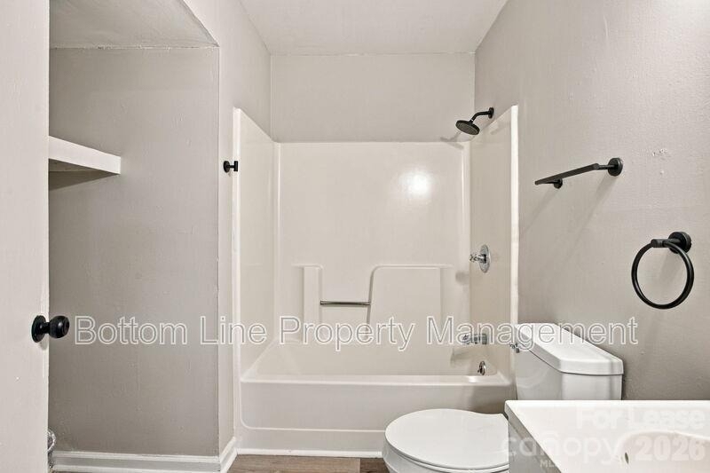 909 Carolina Avenue - Photo 14