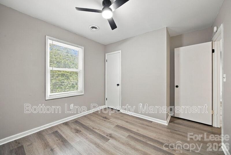 909 Carolina Avenue - Photo 17
