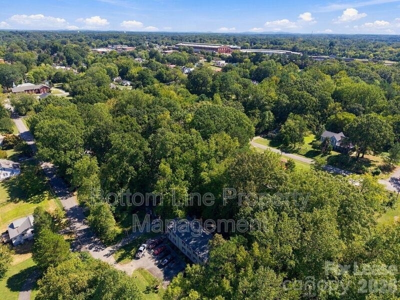 909 Carolina Avenue - Photo 20