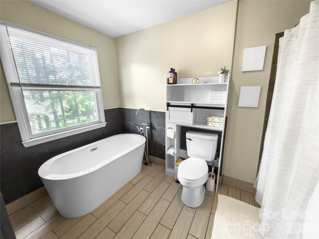 9808 Emerald Point Drive - Photo 12