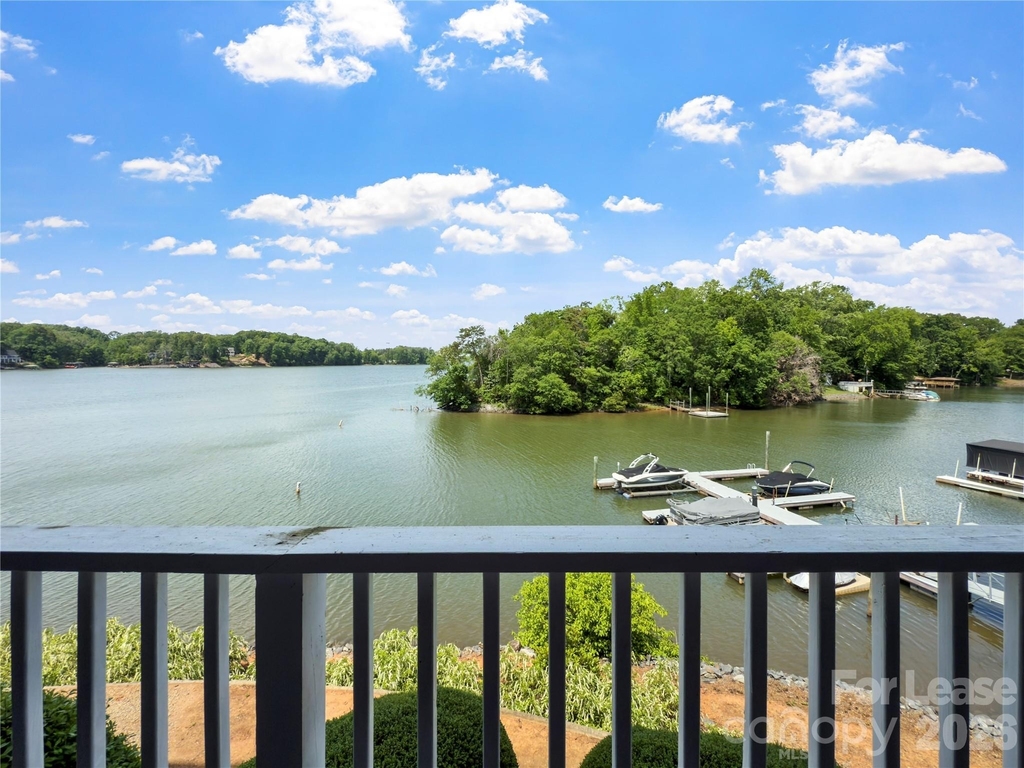 9808 Emerald Point Drive - Photo 32