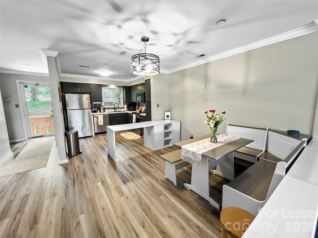 9808 Emerald Point Drive - Photo 5