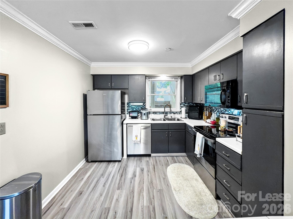 9808 Emerald Point Drive - Photo 19
