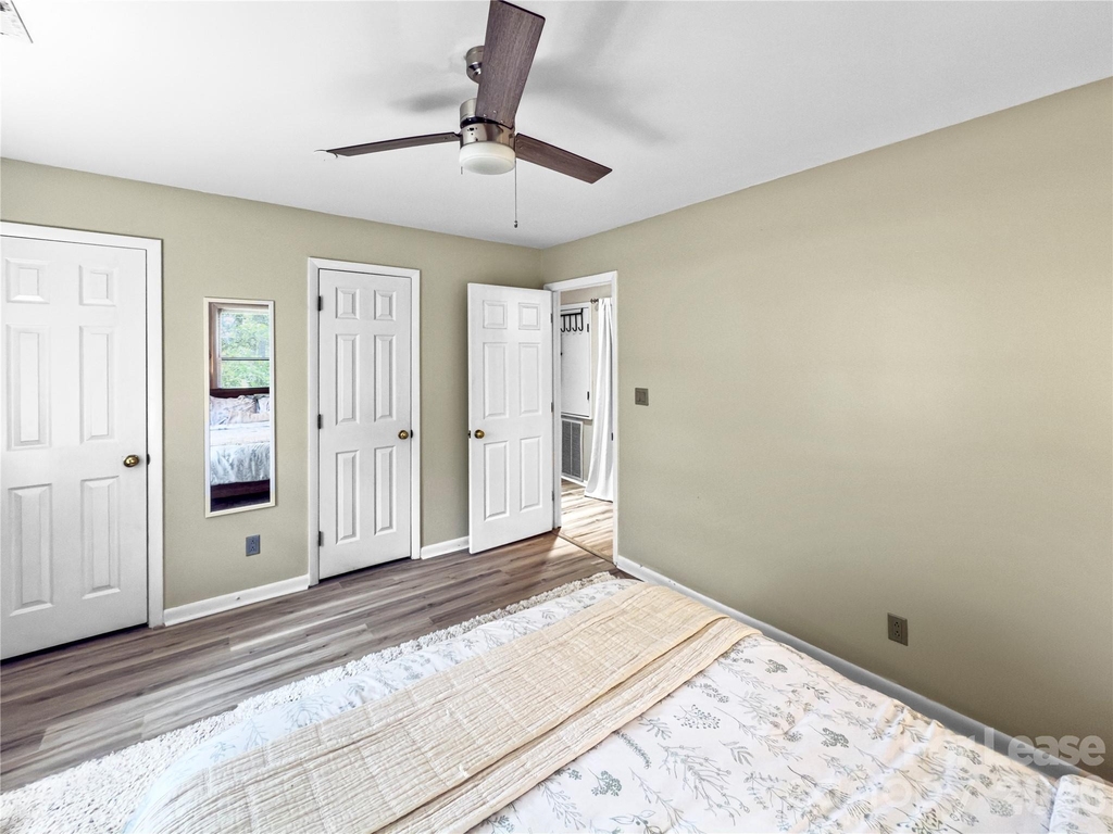 9808 Emerald Point Drive - Photo 8