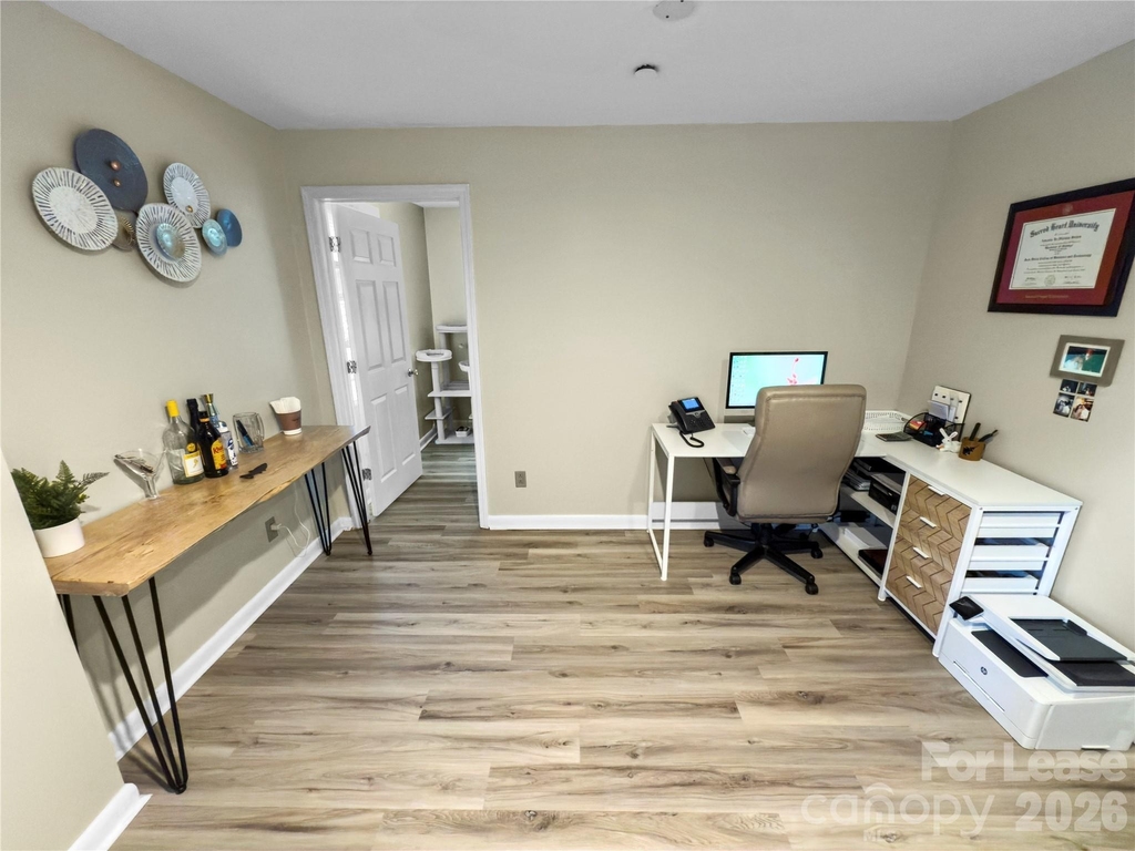 9808 Emerald Point Drive - Photo 28
