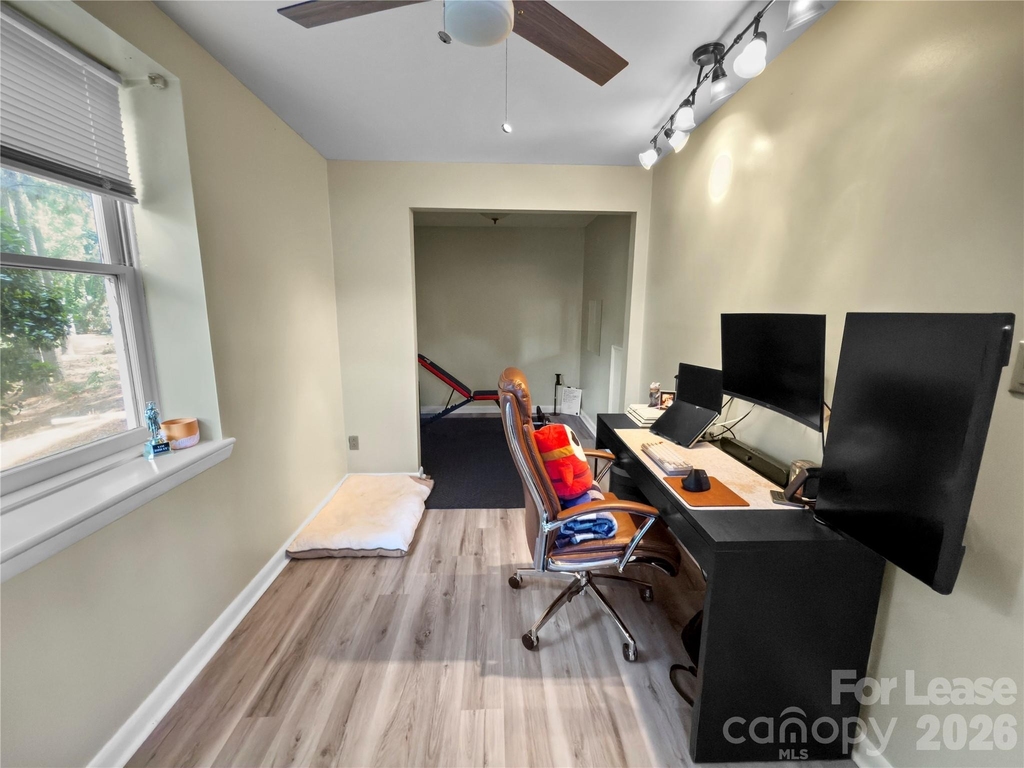 9808 Emerald Point Drive - Photo 29