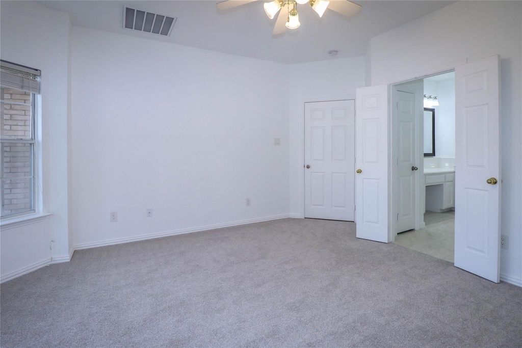 504 Renfro Court - Photo 16
