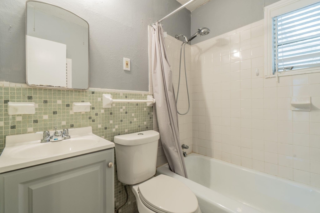 6454 Greenway Road - Photo 13