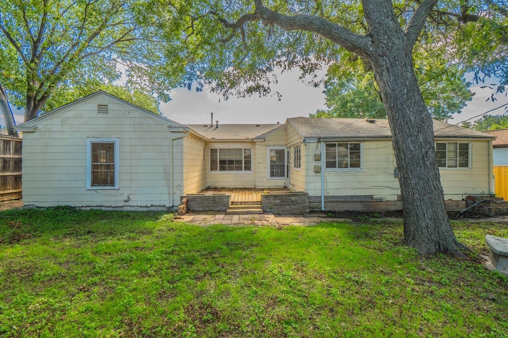 6454 Greenway Road - Photo 24