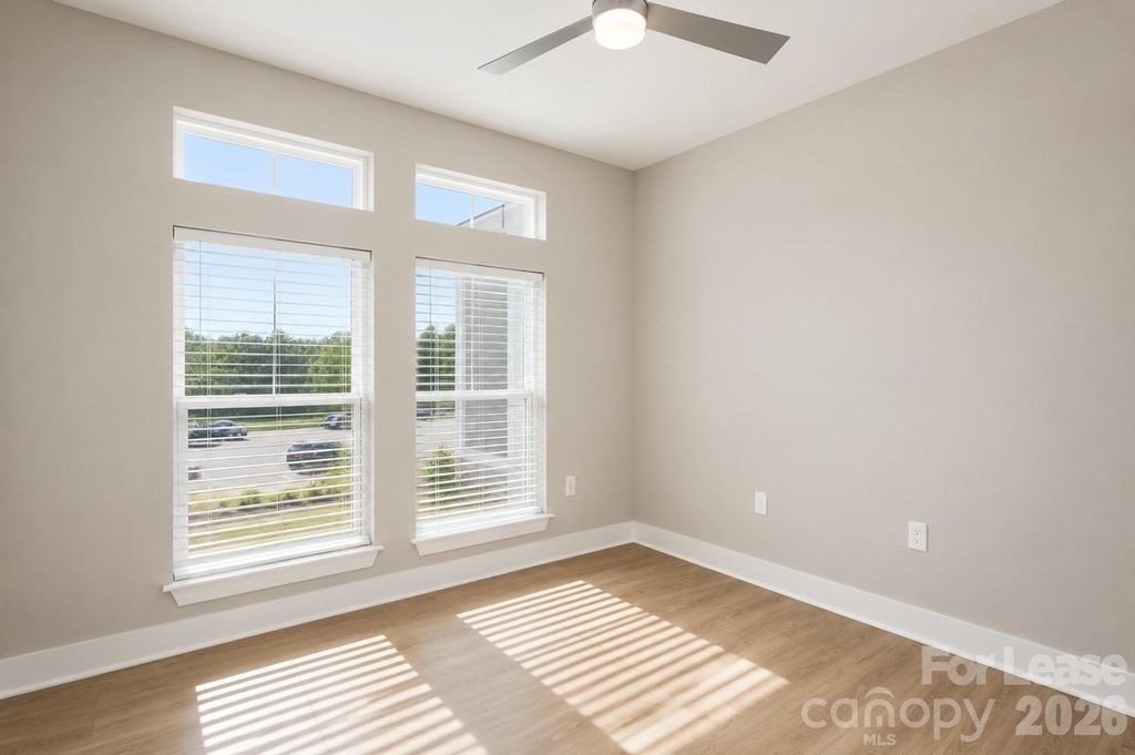 222 S Main Street - Photo 2