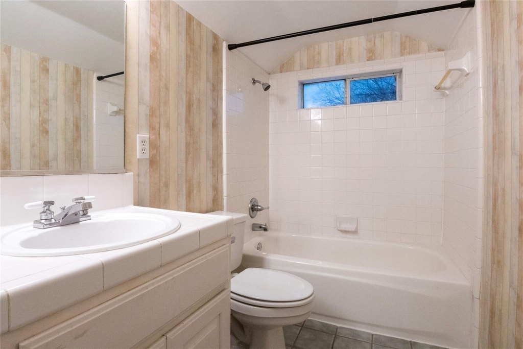 3317 W 5th Street - Photo 12