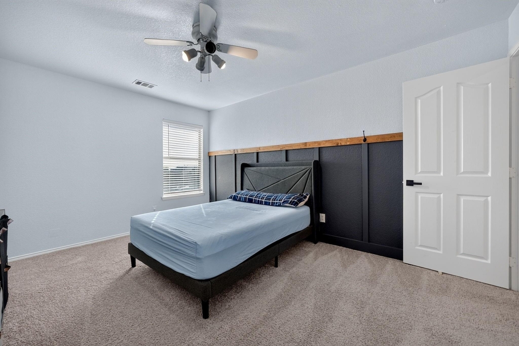 10424 Rising Knoll Lane - Photo 14